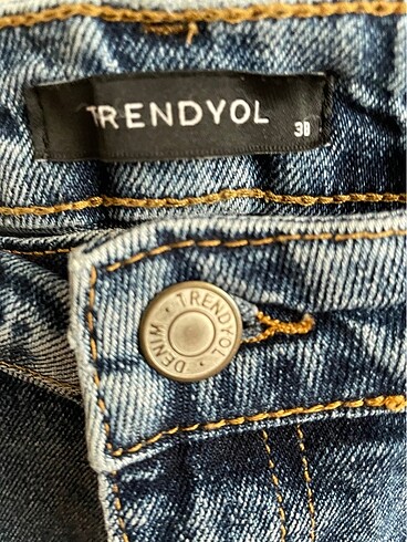 Trendyol kot şort - Görsel 4