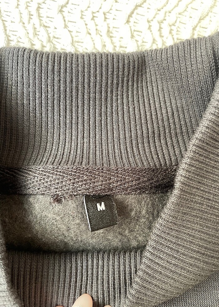 trendyolmilla gri sweatshirt - Görsel 4