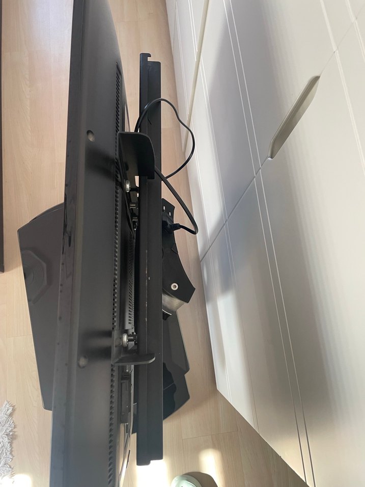 Siyah televizyon ve Cam Raflı tv ünitesi - Görsel 2