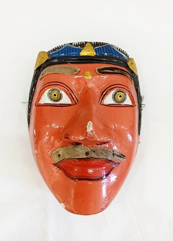 Ahşap Mask 