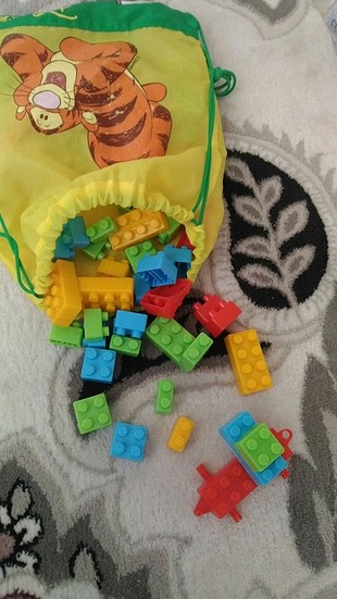 lego.....