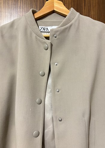 Düğmeli Bej Kadın Mini Ceket - Görsel 2