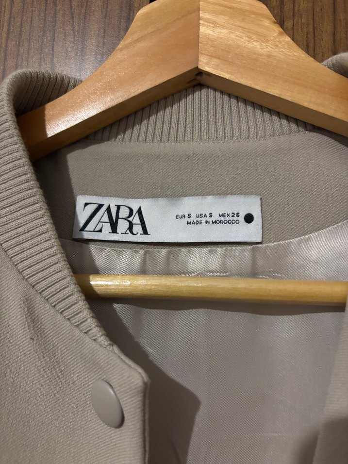 Düğmeli Bej Kadın Mini Ceket - Görsel 3