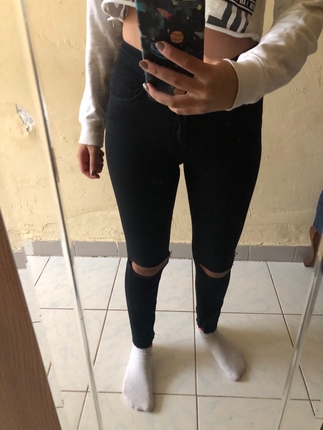 H&M Dizi yırtık pantolon