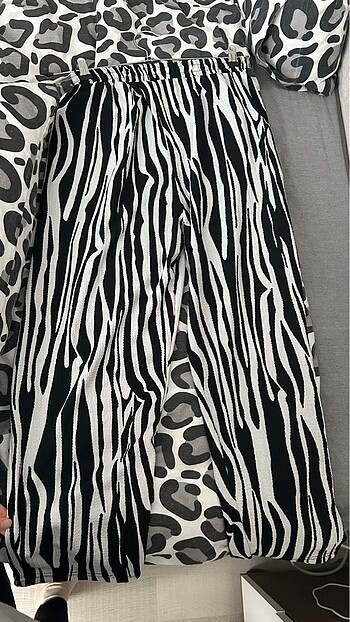 Zebra Desen kimono takım