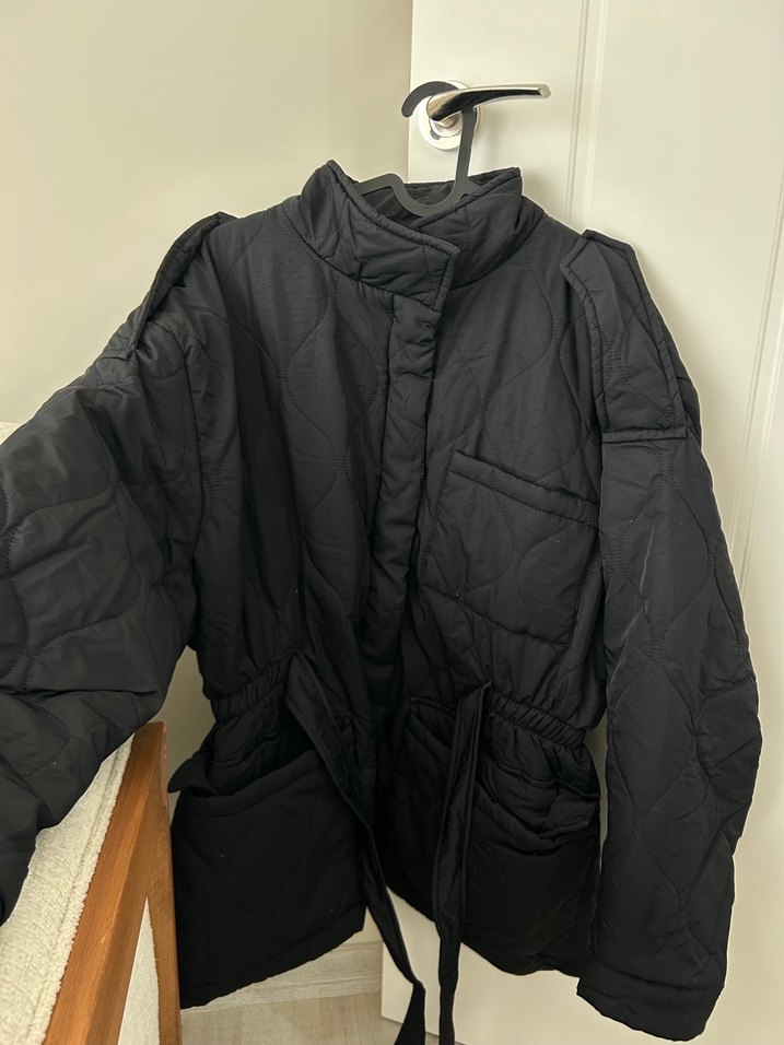 Twist Kemerli Siyah Midi Kadın mont - Görsel 2