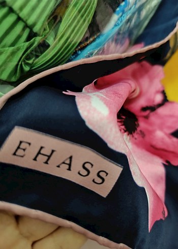 Çiçek Desenli Kadın eşarp - Görsel 2