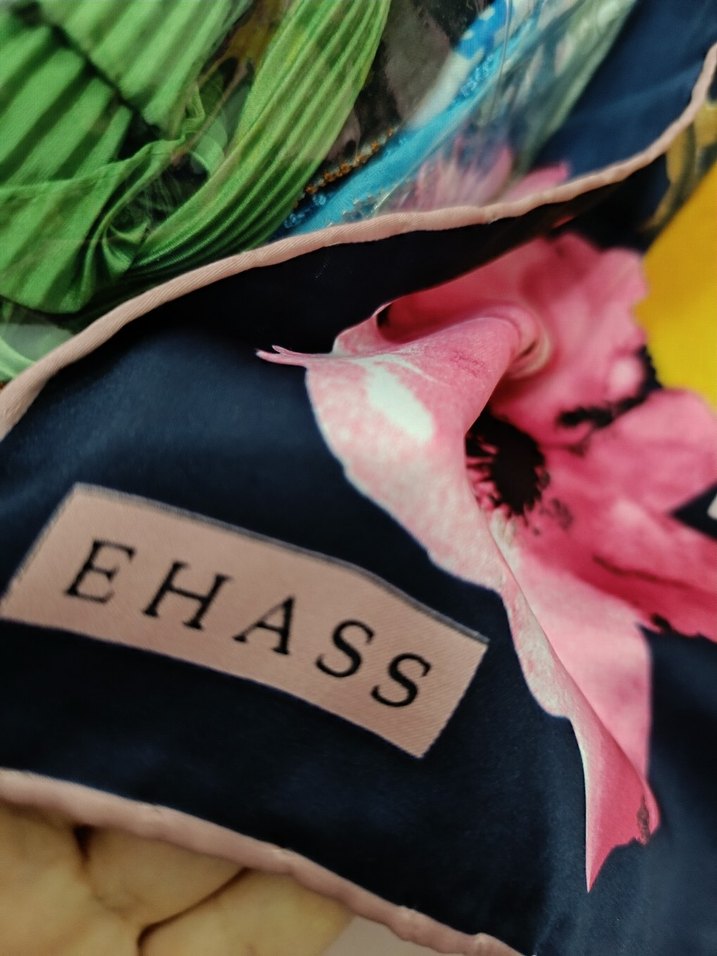 Çiçek Desenli Kadın eşarp - Görsel 2