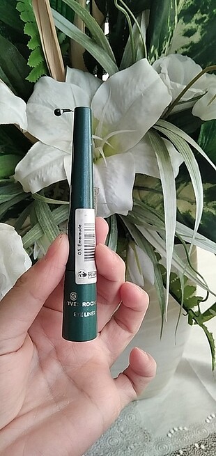 Yves Rocher eyeliner