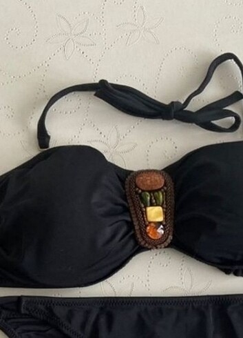 Bikini üstü