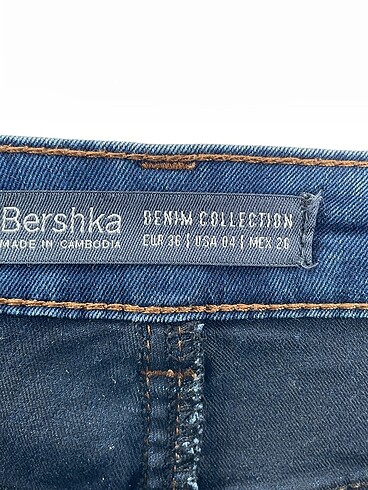36 Beden çeşitli Renk Bershka Jean / Kot %70 İndirimli.