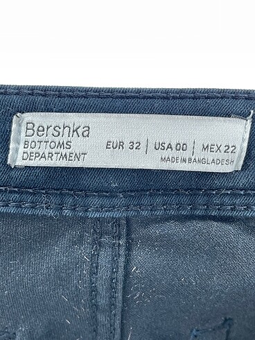32 Beden çeşitli Renk Bershka Jean / Kot %70 İndirimli.