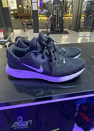 Nike erkek ayakkabisi