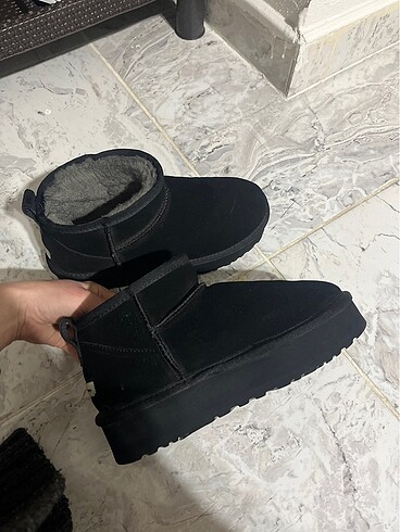 38,5 Beden siyah Renk Yüksek taban ugg