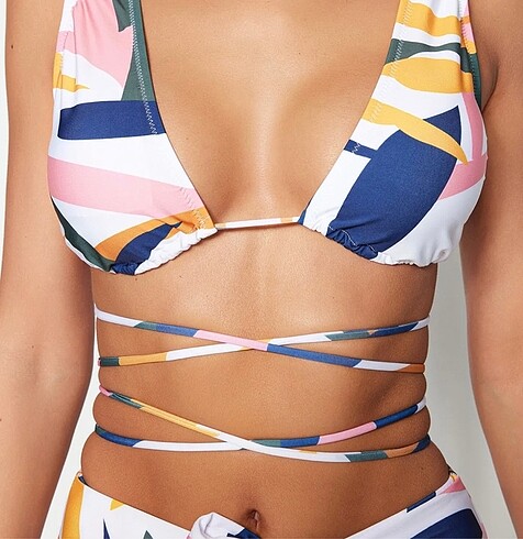 Bikini Üstü