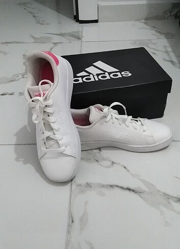 38 Beden beyaz Renk Adidas Beyaz Ayakkabı 