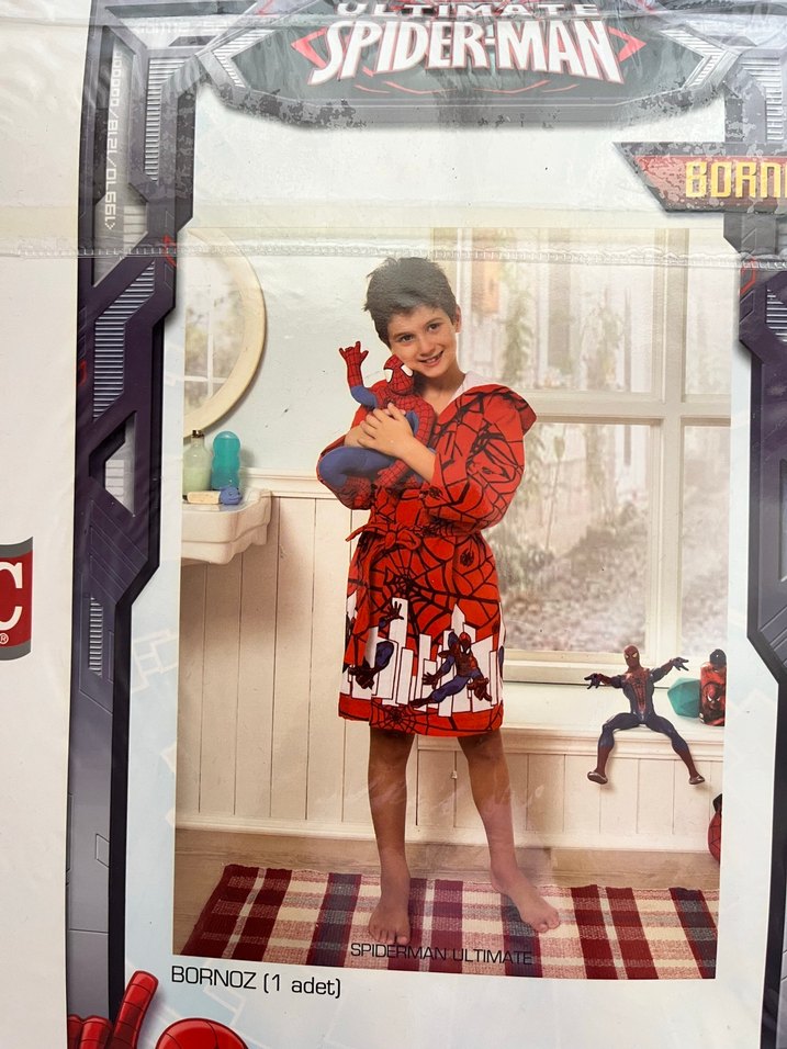 Erkek Çocuk Marvel Örümcek Adam Desenli Kırmızı Bornoz - Görsel 2