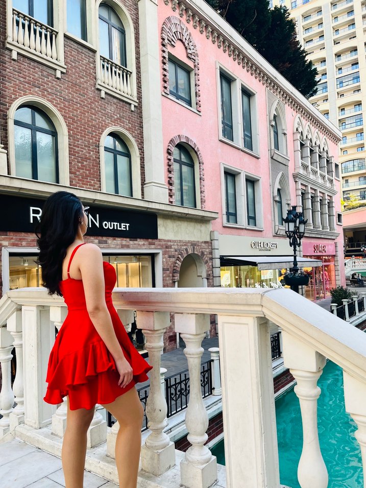 Kırmızı kısa elbise - Görsel 2