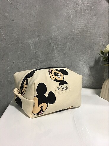 Diğer Mickey mouse makyaj çantası