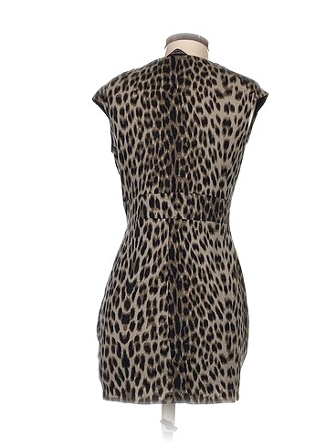 40 Beden Dorothy Perkins Kısa Elbise %70 İndirimli.