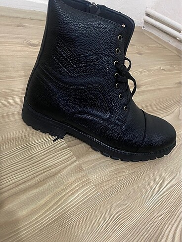 Erkek bot - Görsel 3