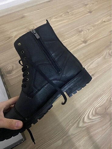 Erkek bot - Görsel 4