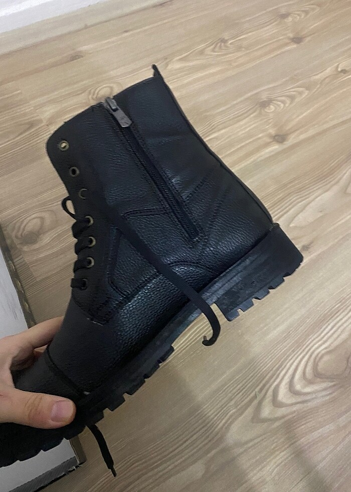 Erkek bot - Görsel 4