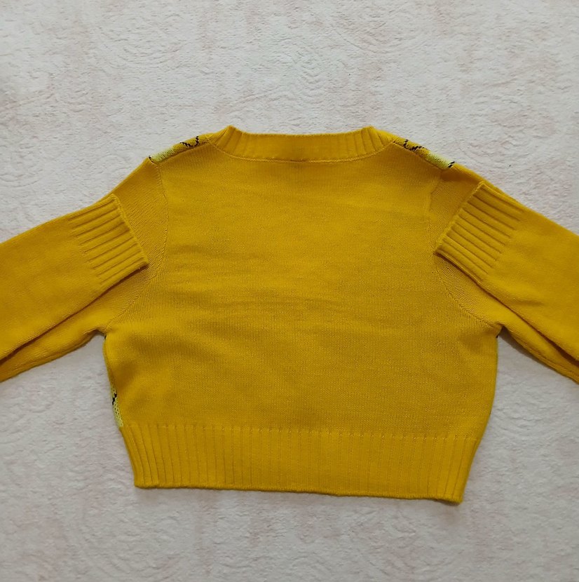 Sarı Ekose V Yaka Örgü Kazak - Görsel 3
