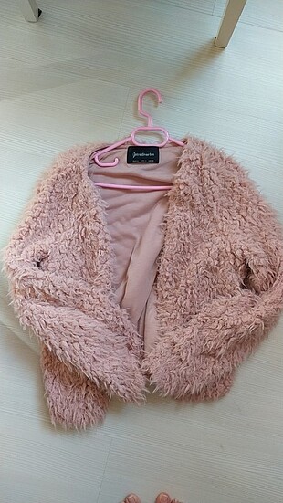 Pudra peluş mont