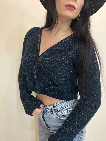 Bershka Simli crop hırka