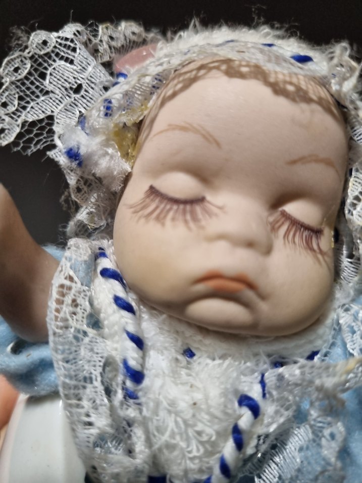 Antika Koleksiyon yumurta icinde porselen bebek. - Görsel 2