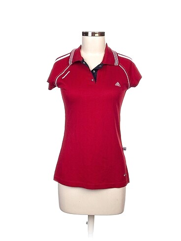 Adidas T-shirt %70 İndirimli.