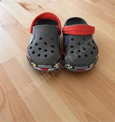 23 Beden Crocs çocuk