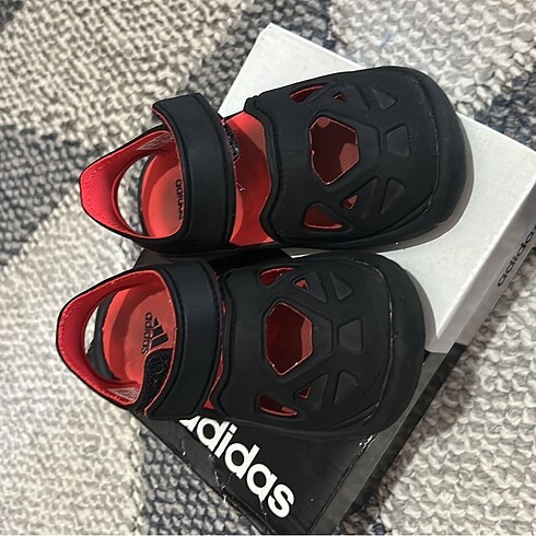 Adidas Çocuk Sandalet