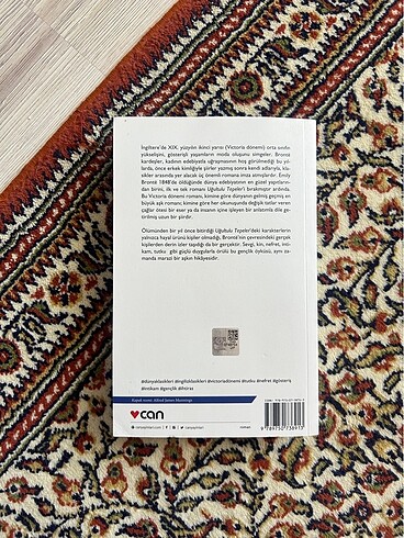 Beden Klasik Kitap Uğultulu Tepeler