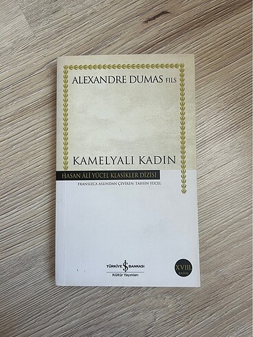 Klasik kitap Kamelyalı Kadın