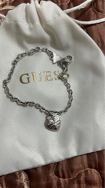 Guess ORİJİNAL GUESS BİLEKLİK
