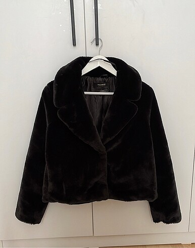 Pull and Bear PULLANDBEAR peluş kürk