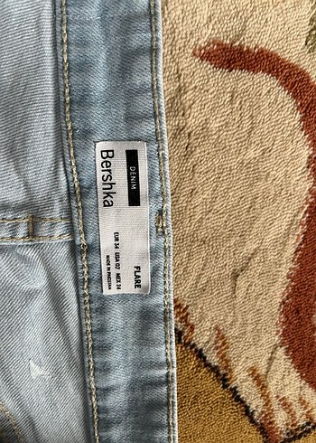 Bershka Flare Jean - Görsel 2