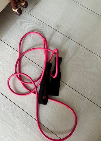 Pembe Atlama İpi