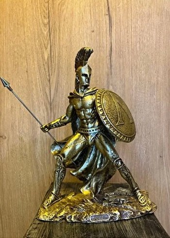 Altın Renkli Parlak Savaşçı Figürü leonidas