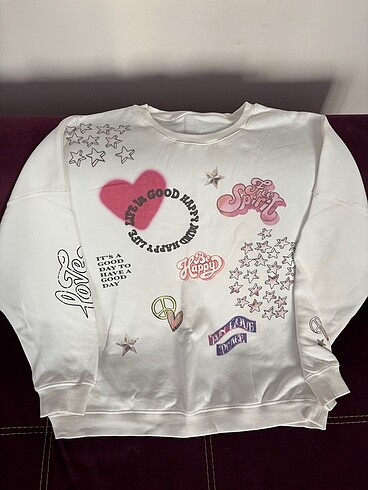 Sweatshirt