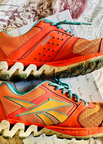 Renkli Kadın Spor Ayakkabı Velcro Detaylı - Görsel 2