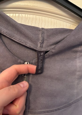 Gri Kapüşonlu Fermuarlı Kadın Sweatshirt - Görsel 4