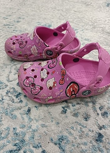 25 Beden Crocs terlik