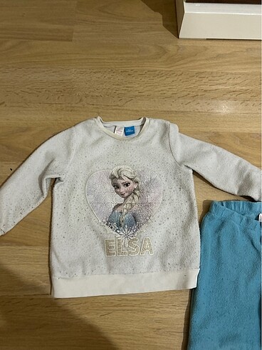 LC Waikiki Elsa polar pijama takımı