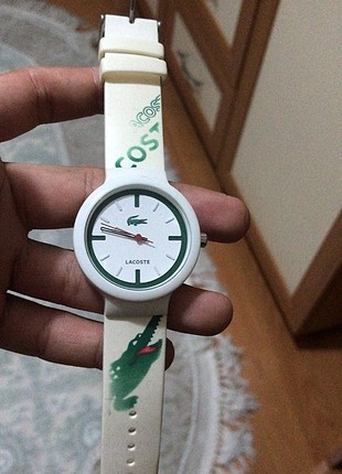 Lacoste saat