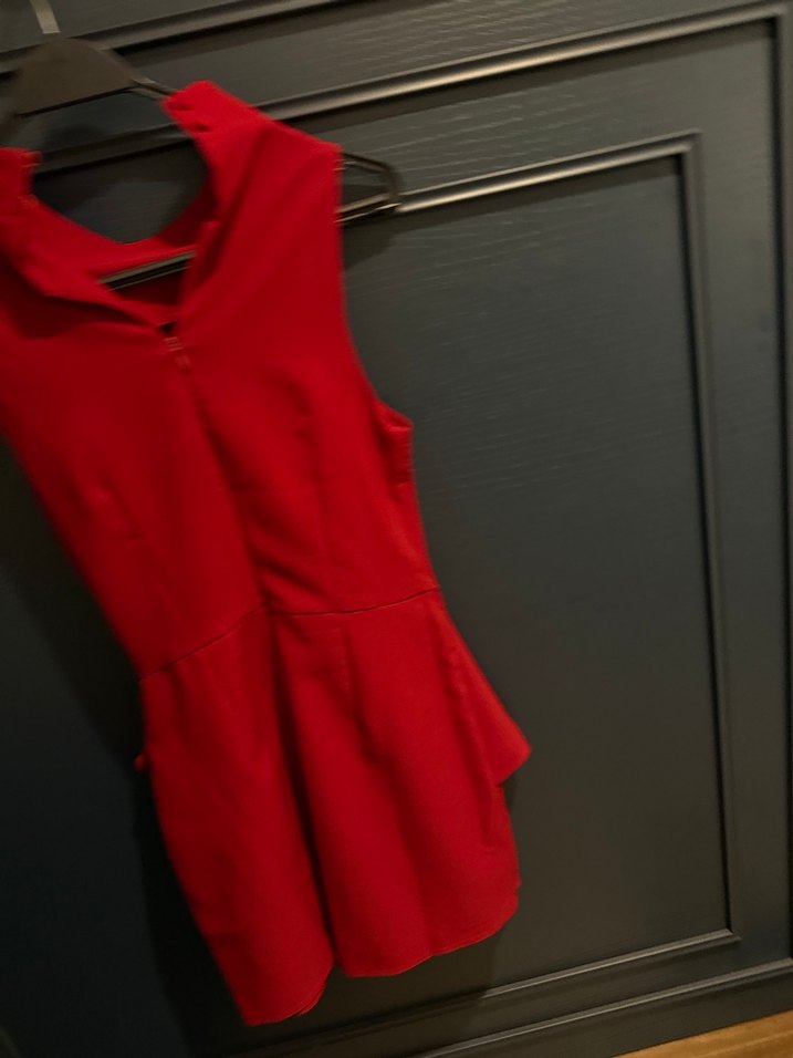 Kırmızı Kolsuz Mini Tulum - Görsel 5