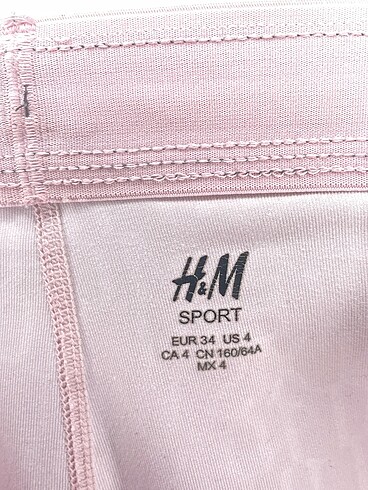 34 Beden gri Renk H&M Mini Şort %70 İndirimli.