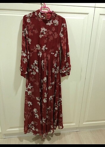 LC Waikiki Tesettür elbise